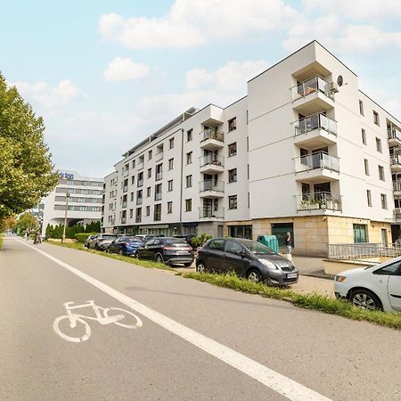 Przytulny Apartament Z Klimatyzacja I Parkingiem By Noclegi Renters Cracovia Exterior foto